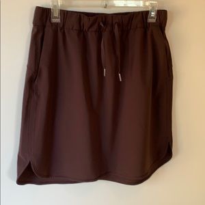 Lululemon On The Fly Skirt Sz 10 Cherry Cola